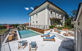 Villa Vitae